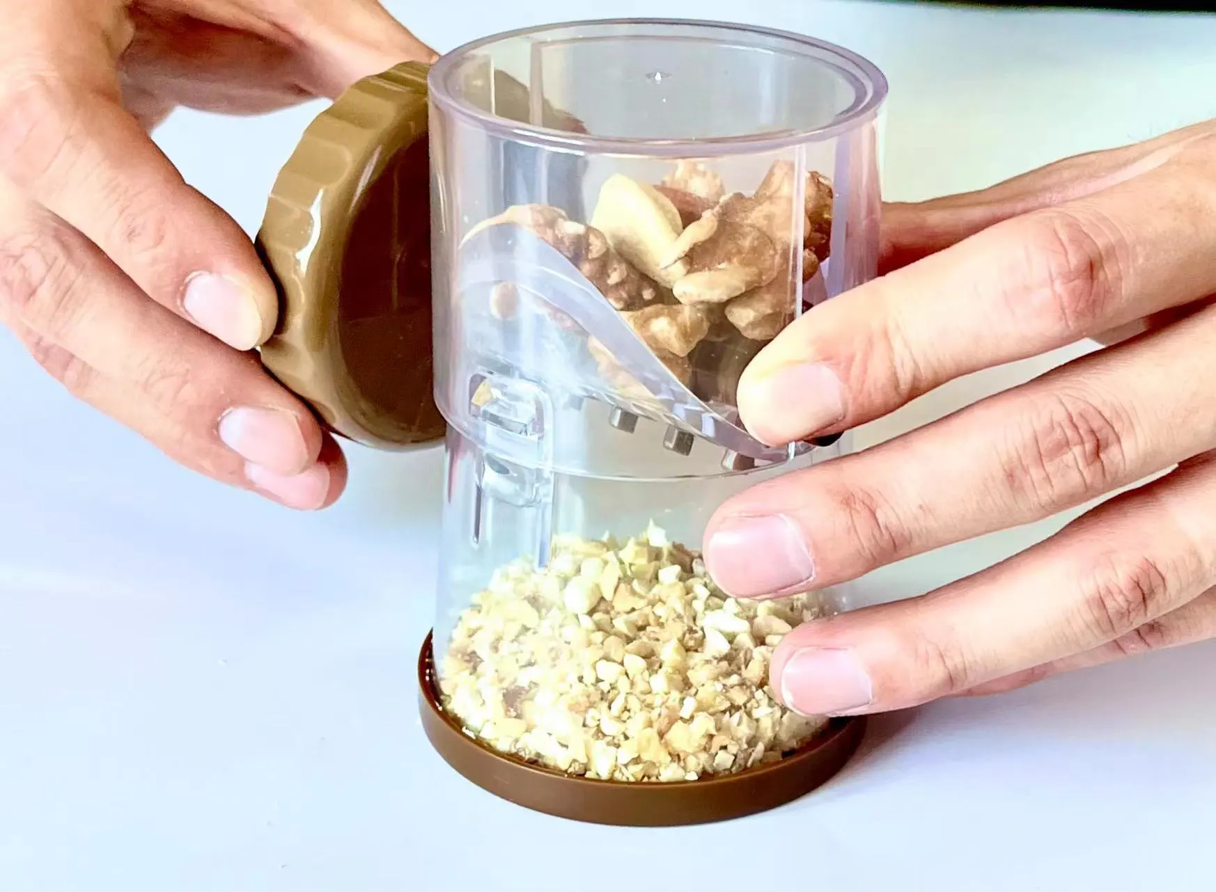 Cheap Automatic Spice Nuts Grains Mill Mini Grinder Stainless Steel Coffee Grinder With Detachable Big Cup 8