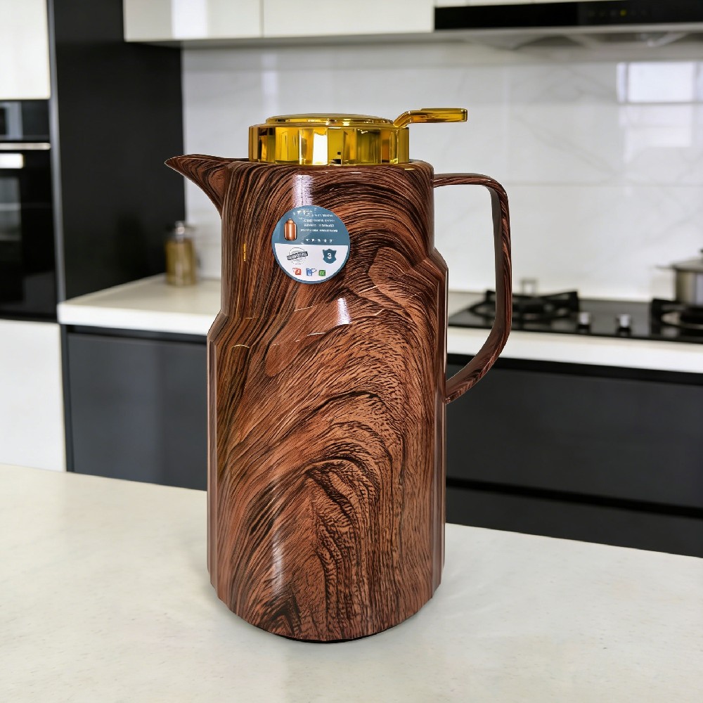 2L Vacuum Flask in wood